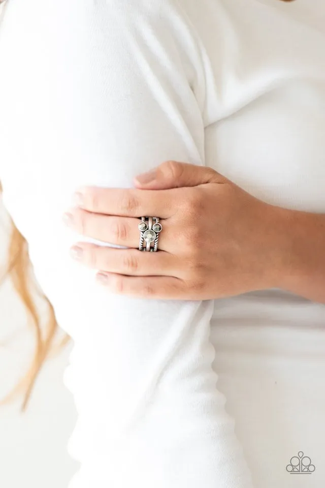 Paparazzi Ring ~ Head In The Stars - Silver